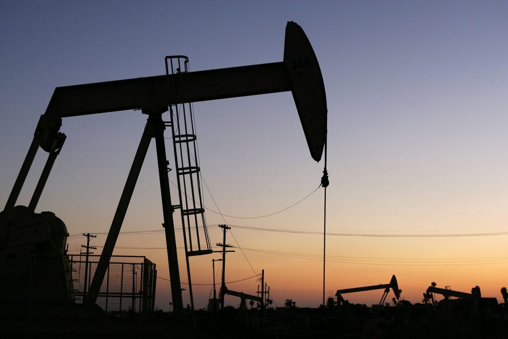 нефтяные вышки